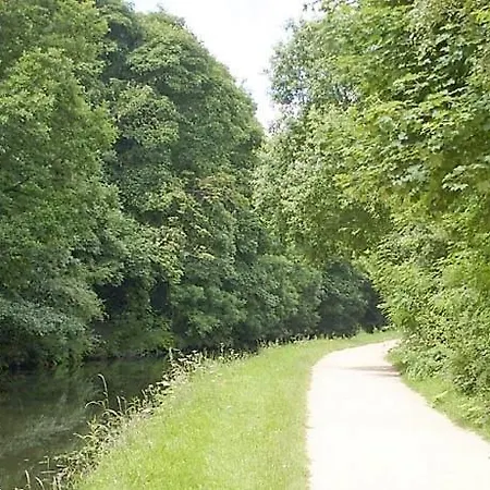 *rd7h*for Your Relaxed & Cosy Free Parking Privat bolig Leeds (West Yorkshire)